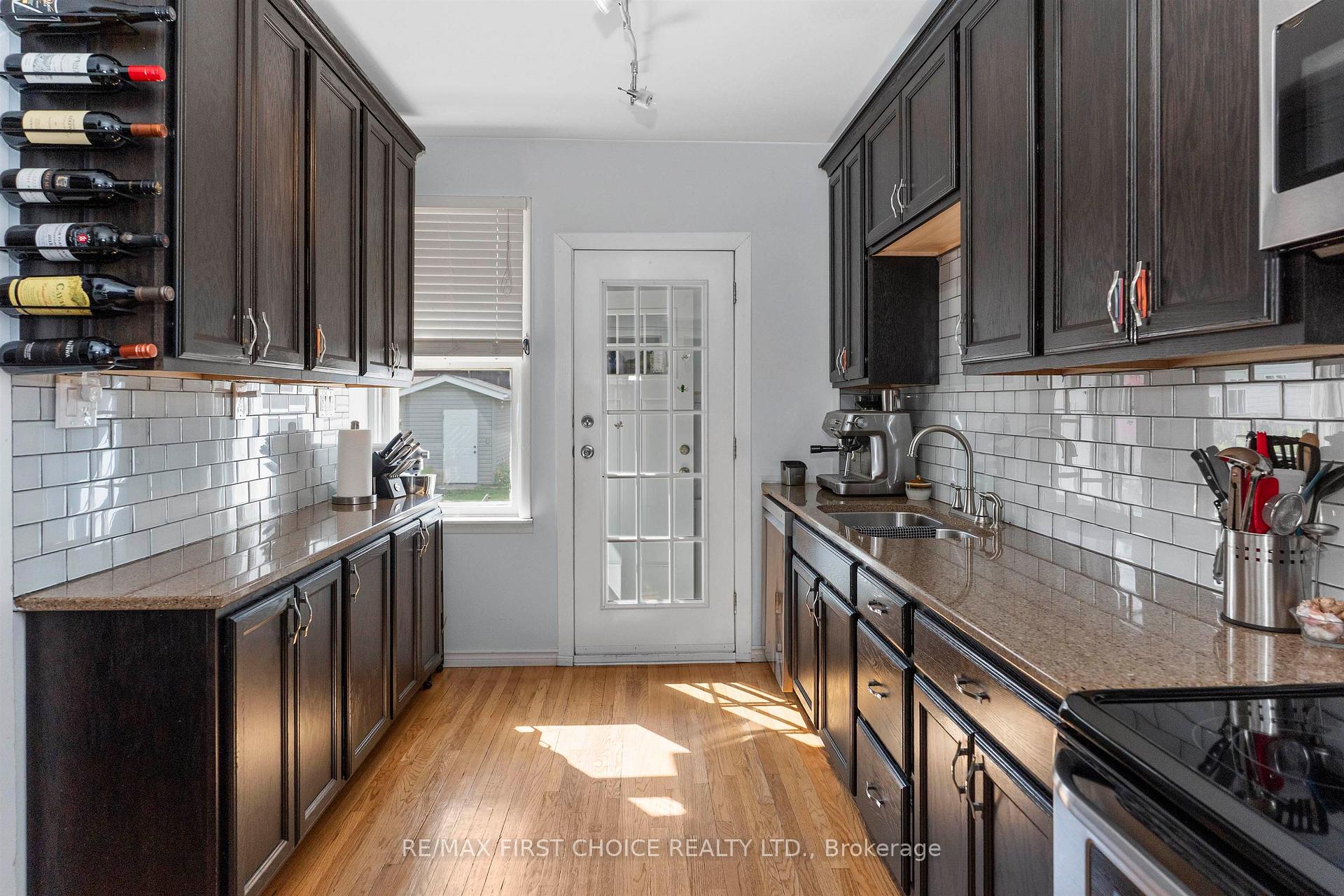 Photo 6 of 423 Marks Street S, Thunder Bay, Hyde Park — HOMEH