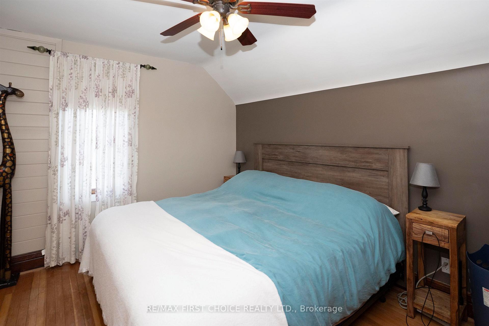 Photo 15 of 423 Marks Street S, Thunder Bay, Hyde Park — HOMEH