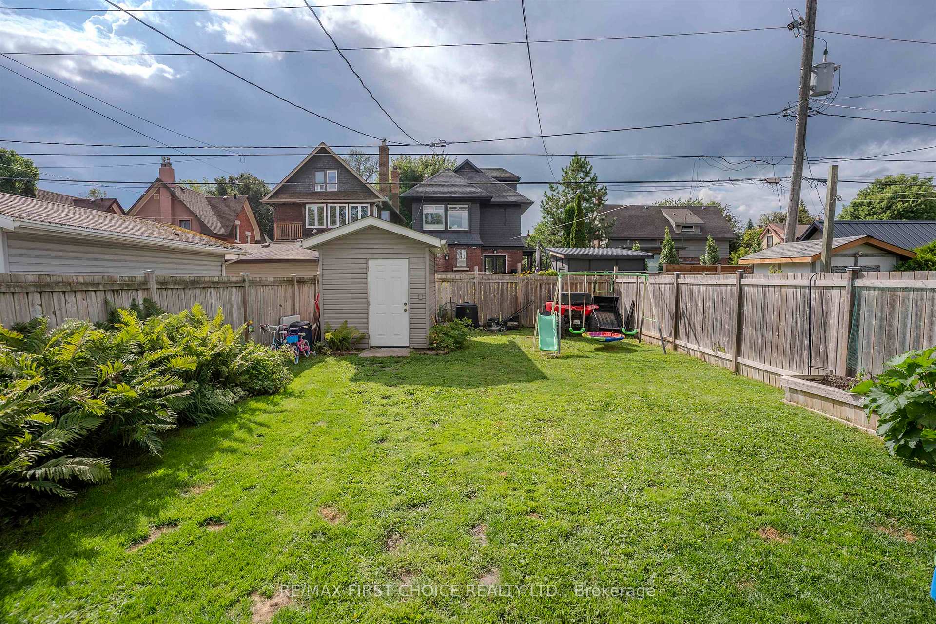 Photo 31 of 423 Marks Street S, Thunder Bay, Hyde Park — HOMEH