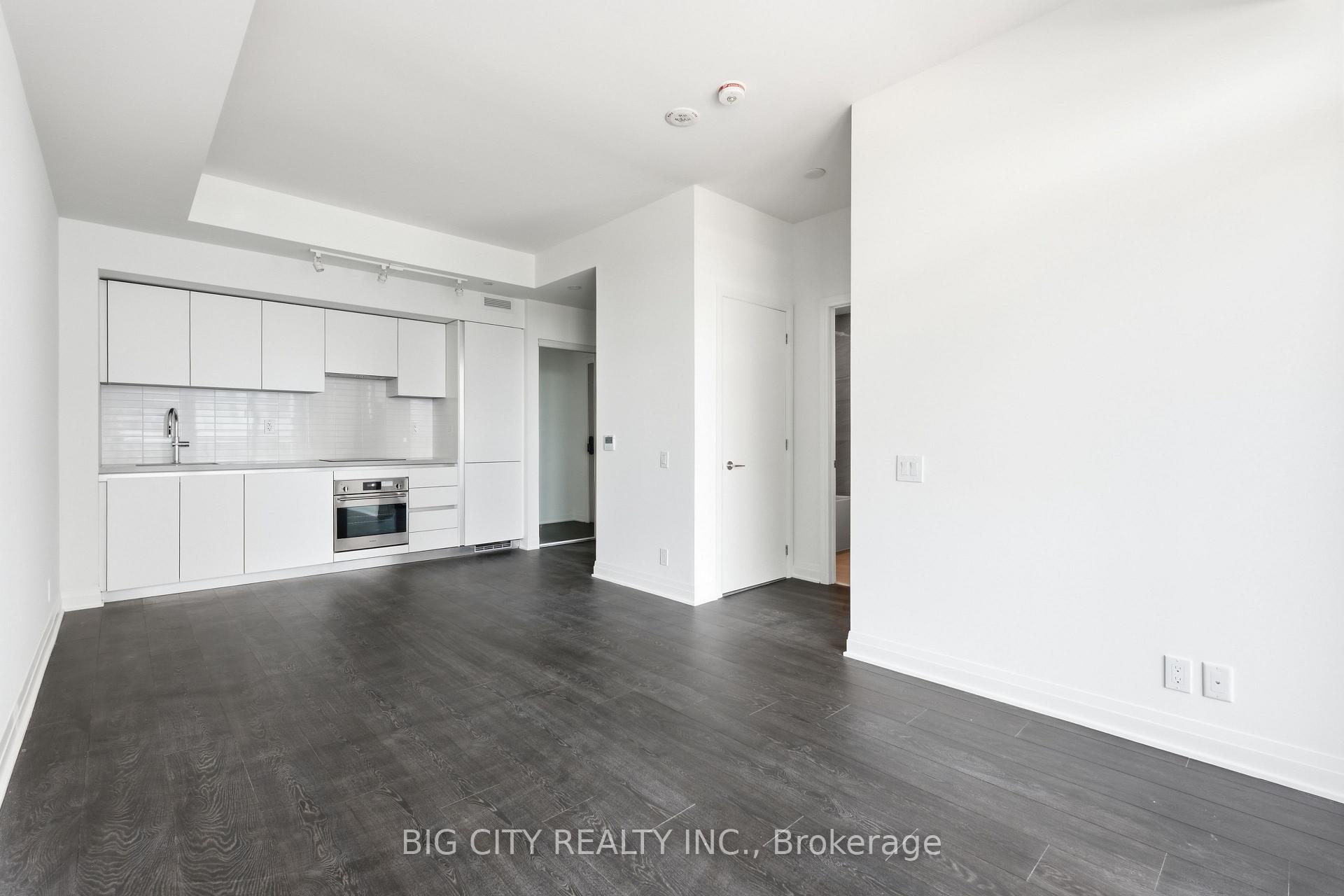 Photo 13 of Unit 1005, 25 Frederick Todd Way, Toronto, Thorncliffe Park — HOMEH