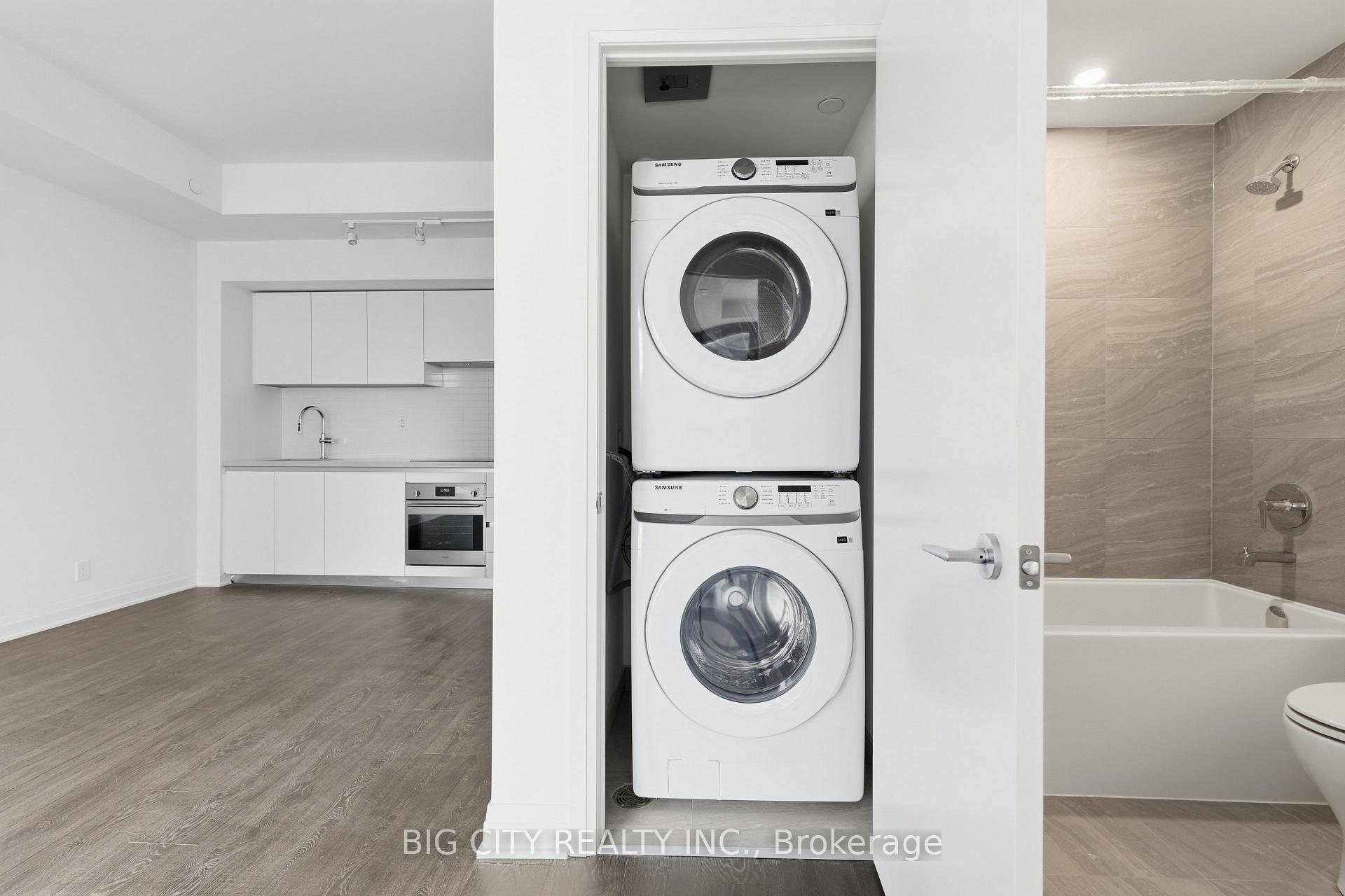 Photo 19 of Unit 1005, 25 Frederick Todd Way, Toronto, Thorncliffe Park — HOMEH