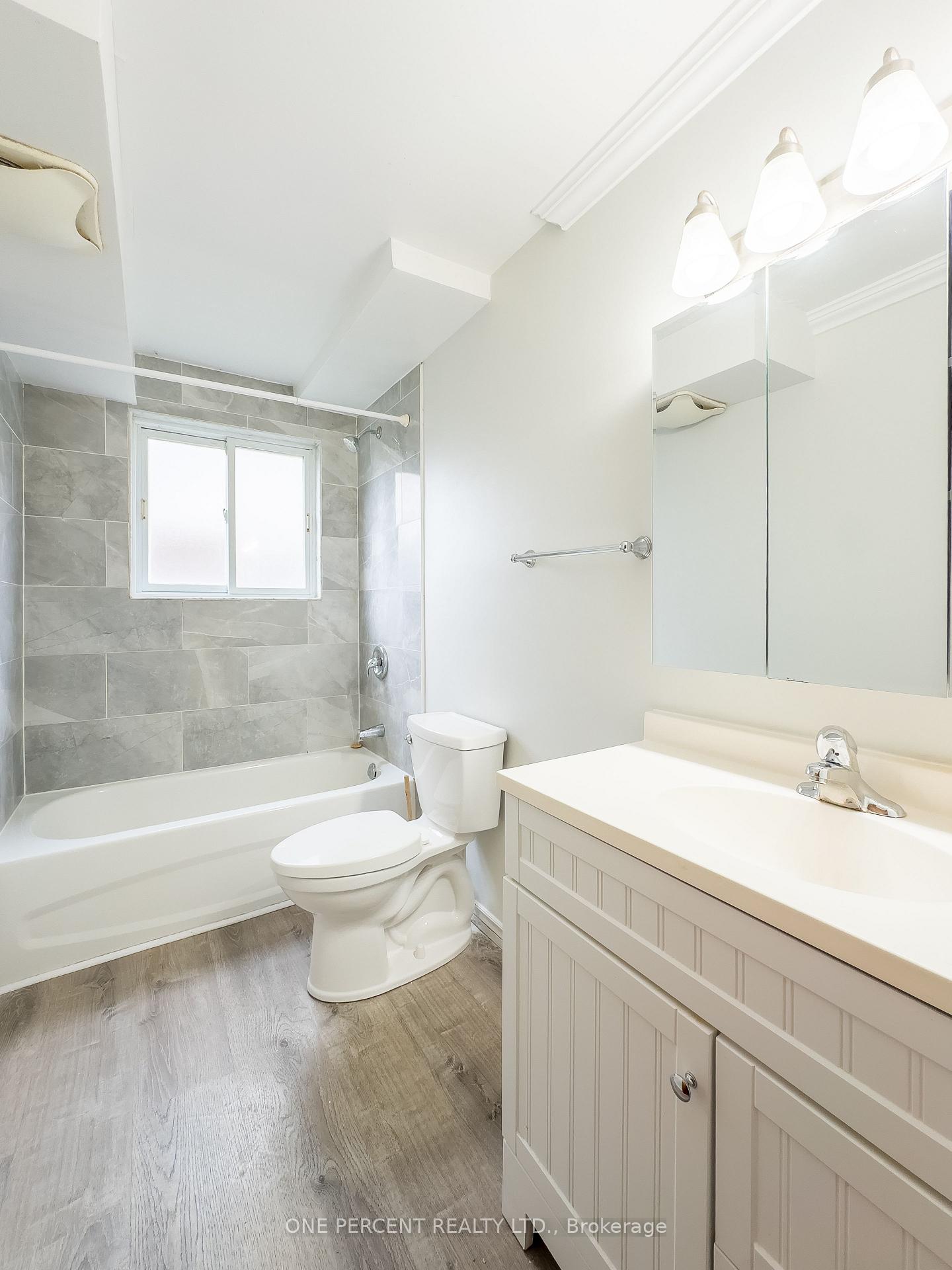 Photo 8 of 16 Daly Street, Kingston, Rideau — HOMEH