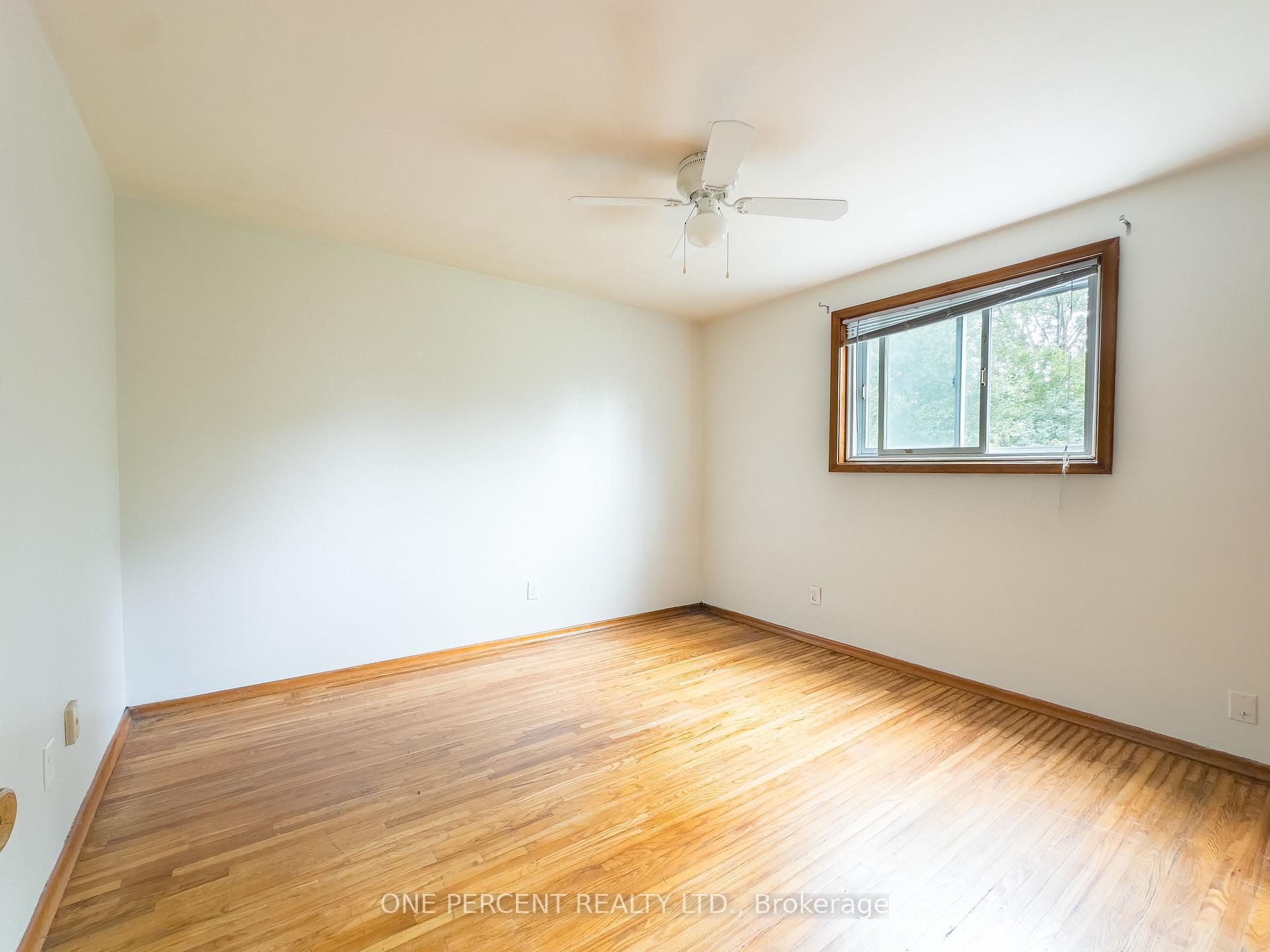Photo 11 of 16 Daly Street, Kingston, Rideau — HOMEH