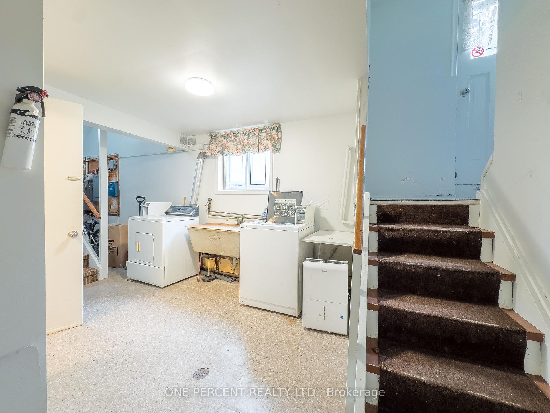 Photo 13 of 16 Daly Street, Kingston, Rideau — HOMEH