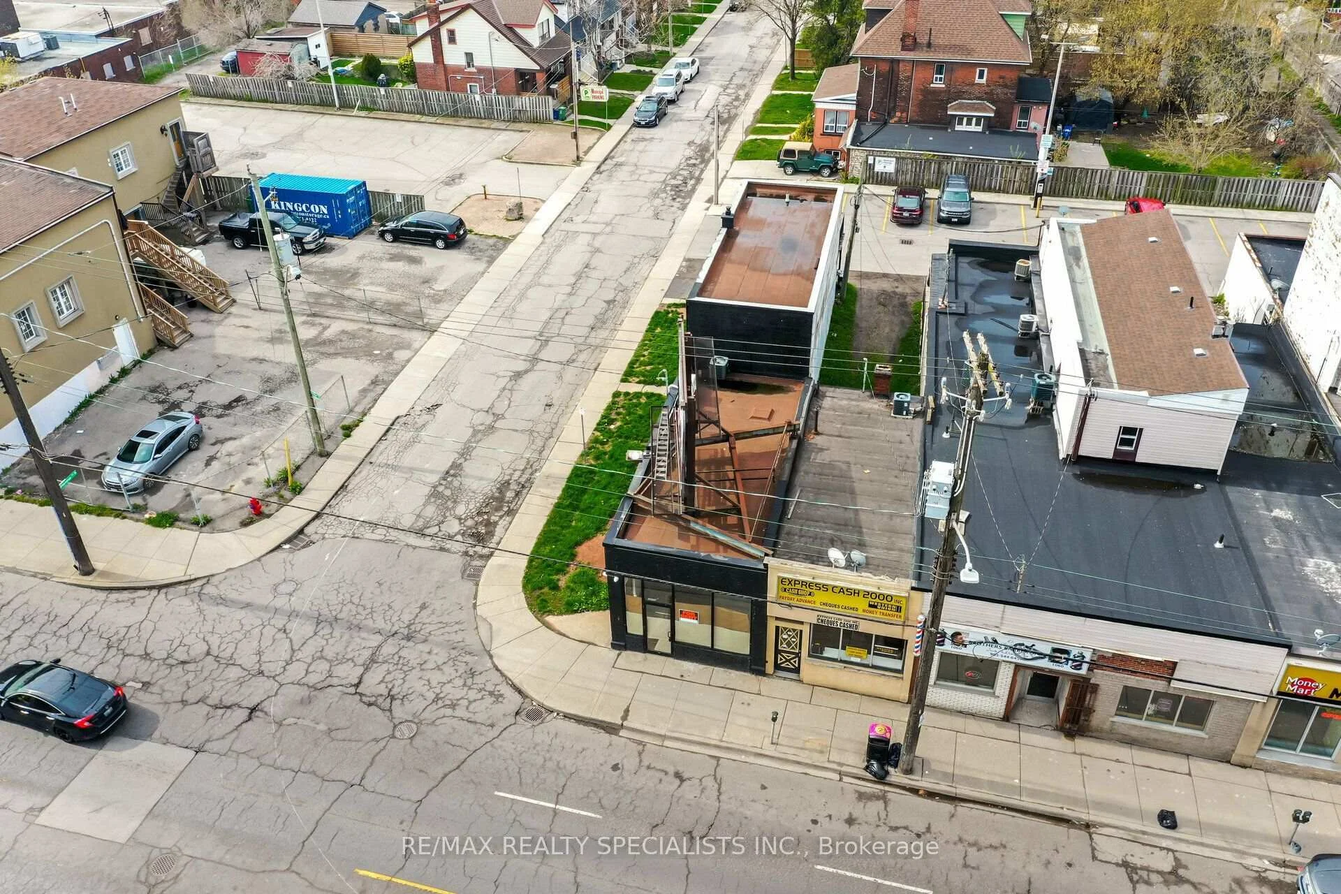 Photo 2 of Unit Apt 1, 1064 Barton Street, Hamilton, Crown Point — HOMEH