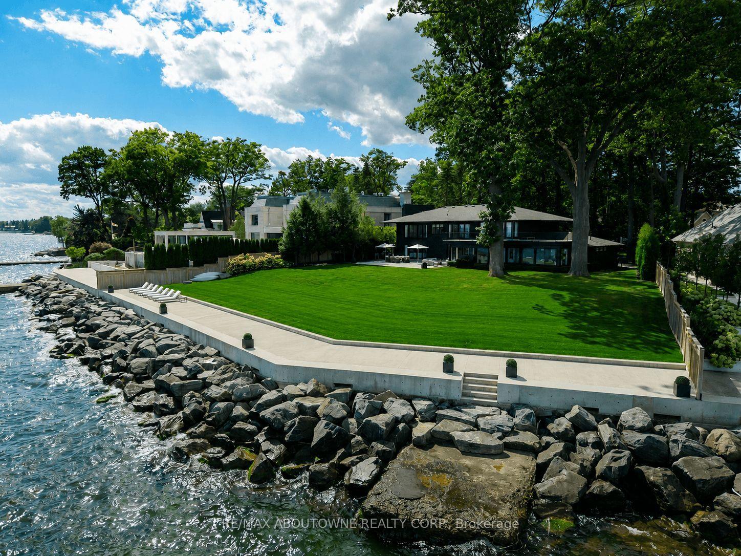 Photo 3 of 3 Ennisclare Drive E, Oakville, Morrison — HOMEH
