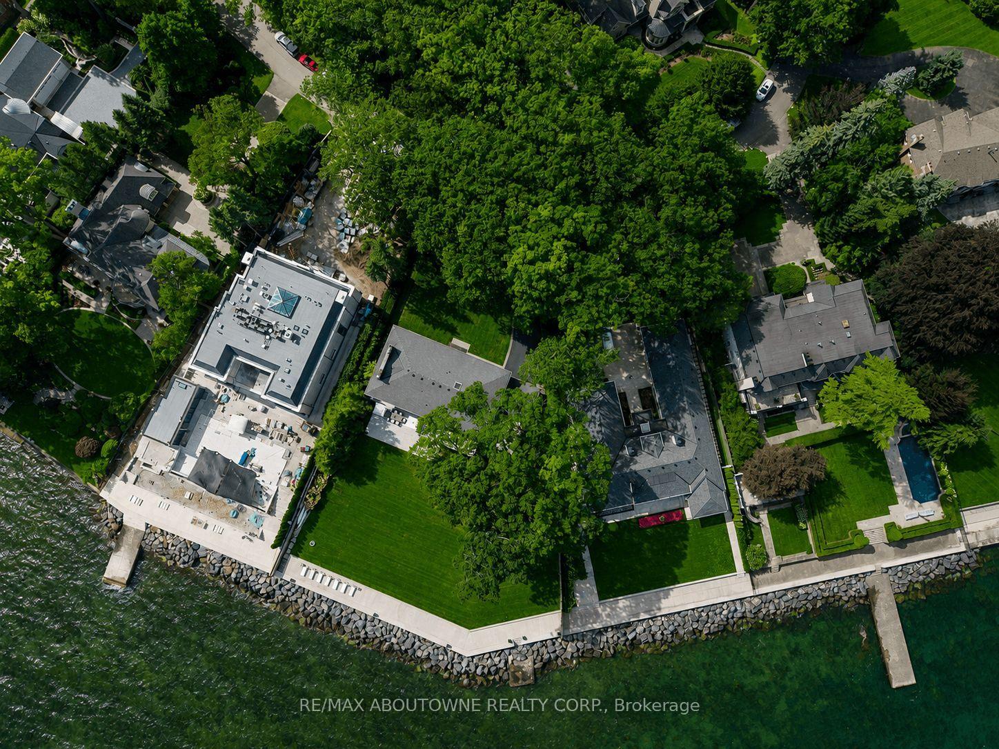 Photo 5 of 3 Ennisclare Drive E, Oakville, Morrison — HOMEH