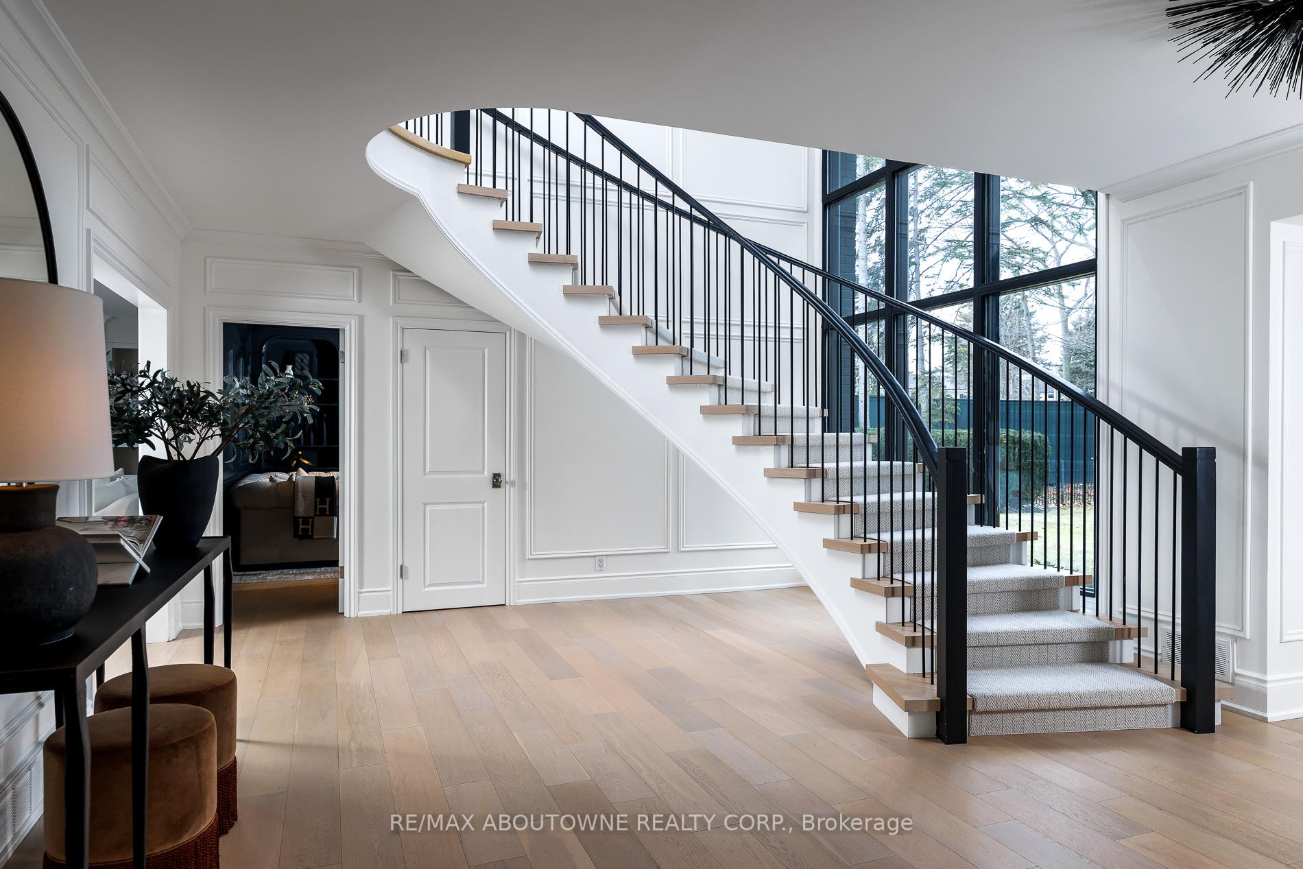 Photo 16 of 3 Ennisclare Drive E, Oakville, Morrison — HOMEH