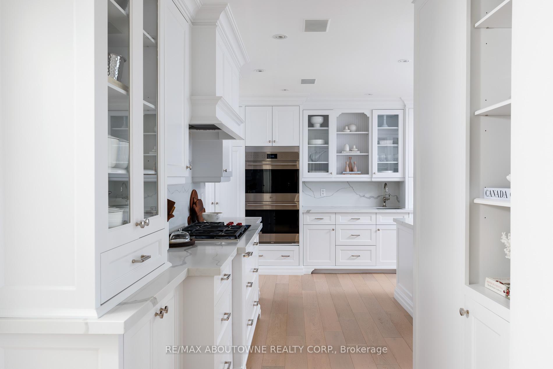 Photo 20 of 3 Ennisclare Drive E, Oakville, Morrison — HOMEH