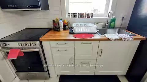 Photo 10 of Unit Apt 2, 1064 Barton Street, Hamilton, Crown Point — HOMEH