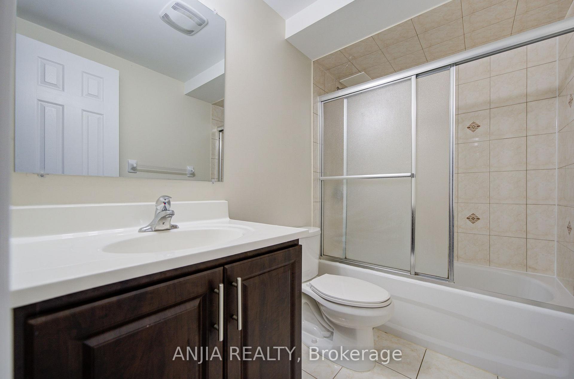 Photo 40 of 73 Hawksbury Road, Markham, Wismer — HOMEH