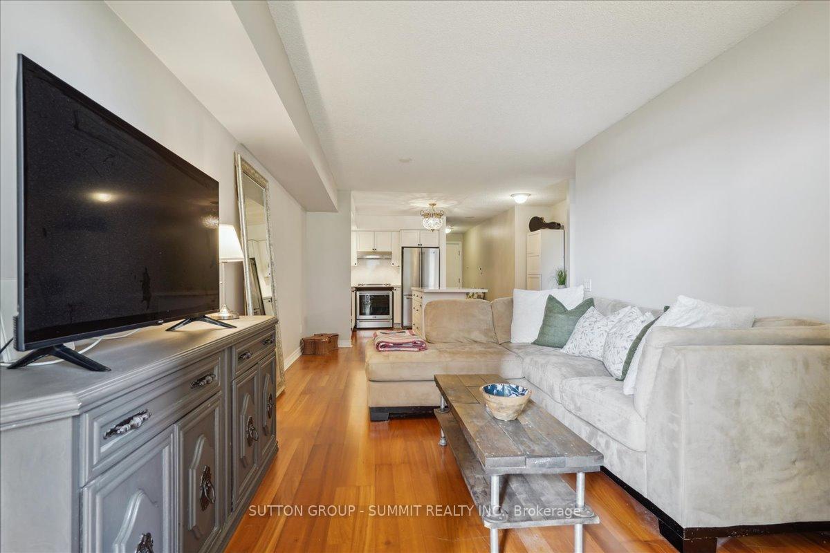 Photo 11 of Unit 511, 5229 Dundas Street W, Etobicoke, Islington-City Centre West — HOMEH