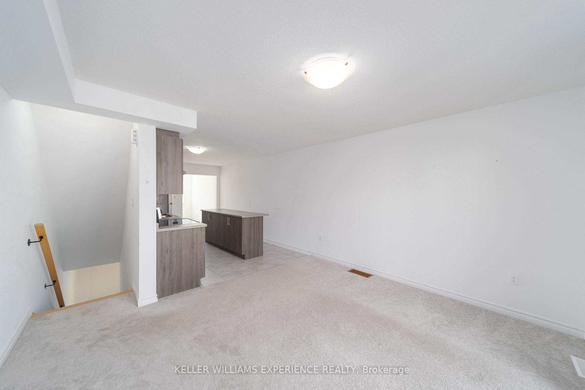 Photo 5 of 41 Andean Lane, Barrie, Rural Barrie Southwest — HOMEH