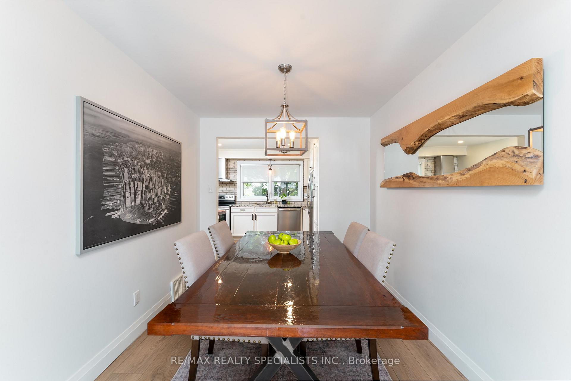 Photo 12 of Unit 3, 2230 Upper Middle Road, Burlington, Brant Hills — HOMEH