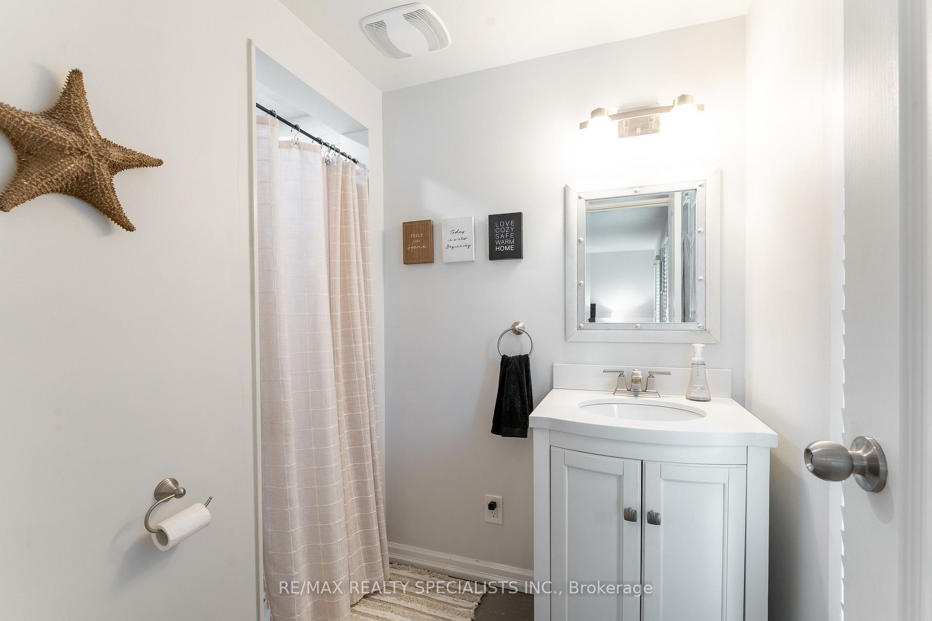 Photo 24 of Unit 3, 2230 Upper Middle Road, Burlington, Brant Hills — HOMEH