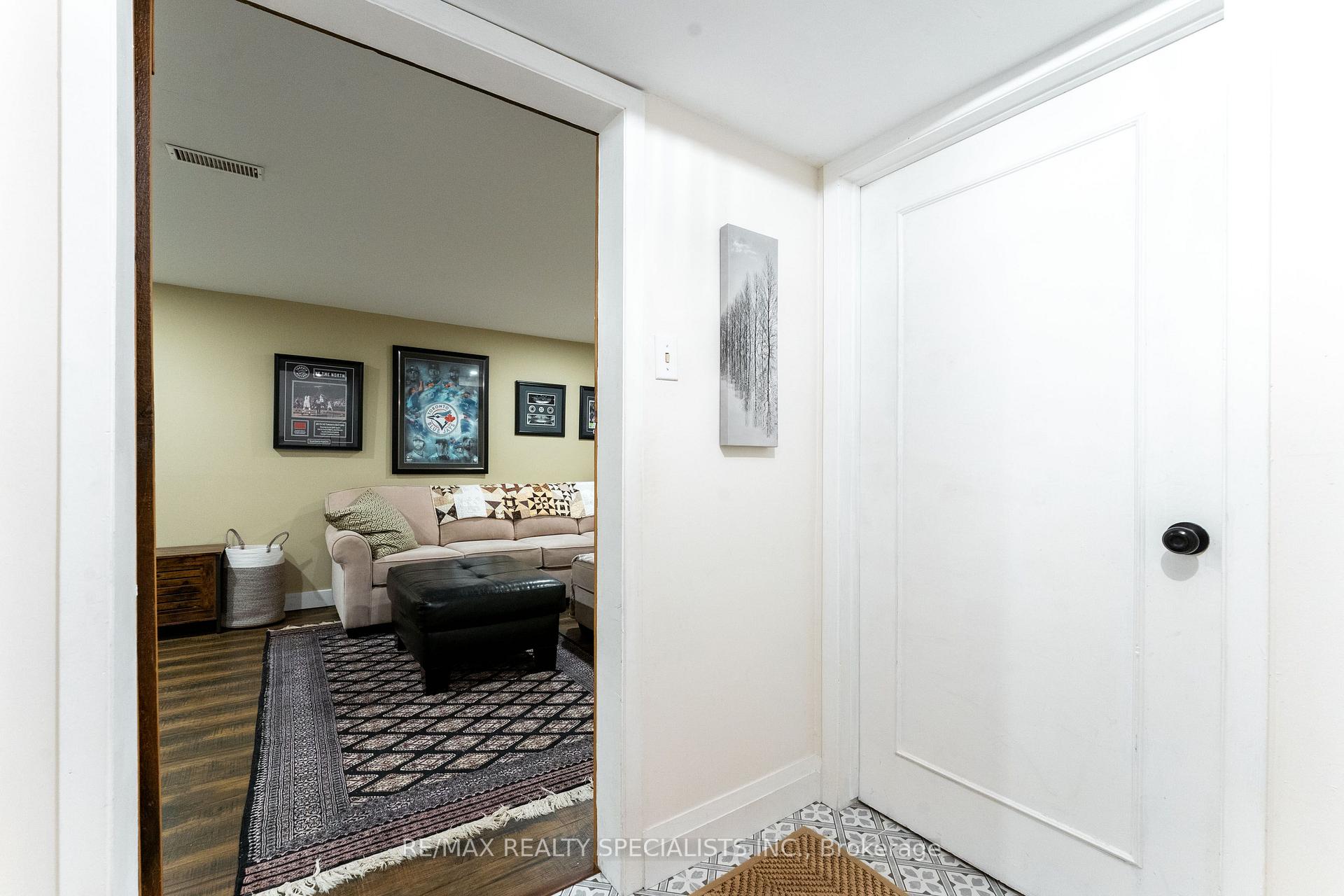 Photo 25 of Unit 3, 2230 Upper Middle Road, Burlington, Brant Hills — HOMEH