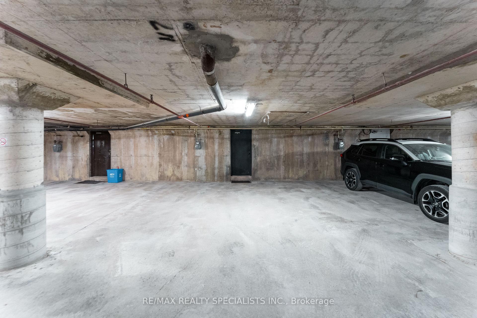 Photo 33 of Unit 3, 2230 Upper Middle Road, Burlington, Brant Hills — HOMEH