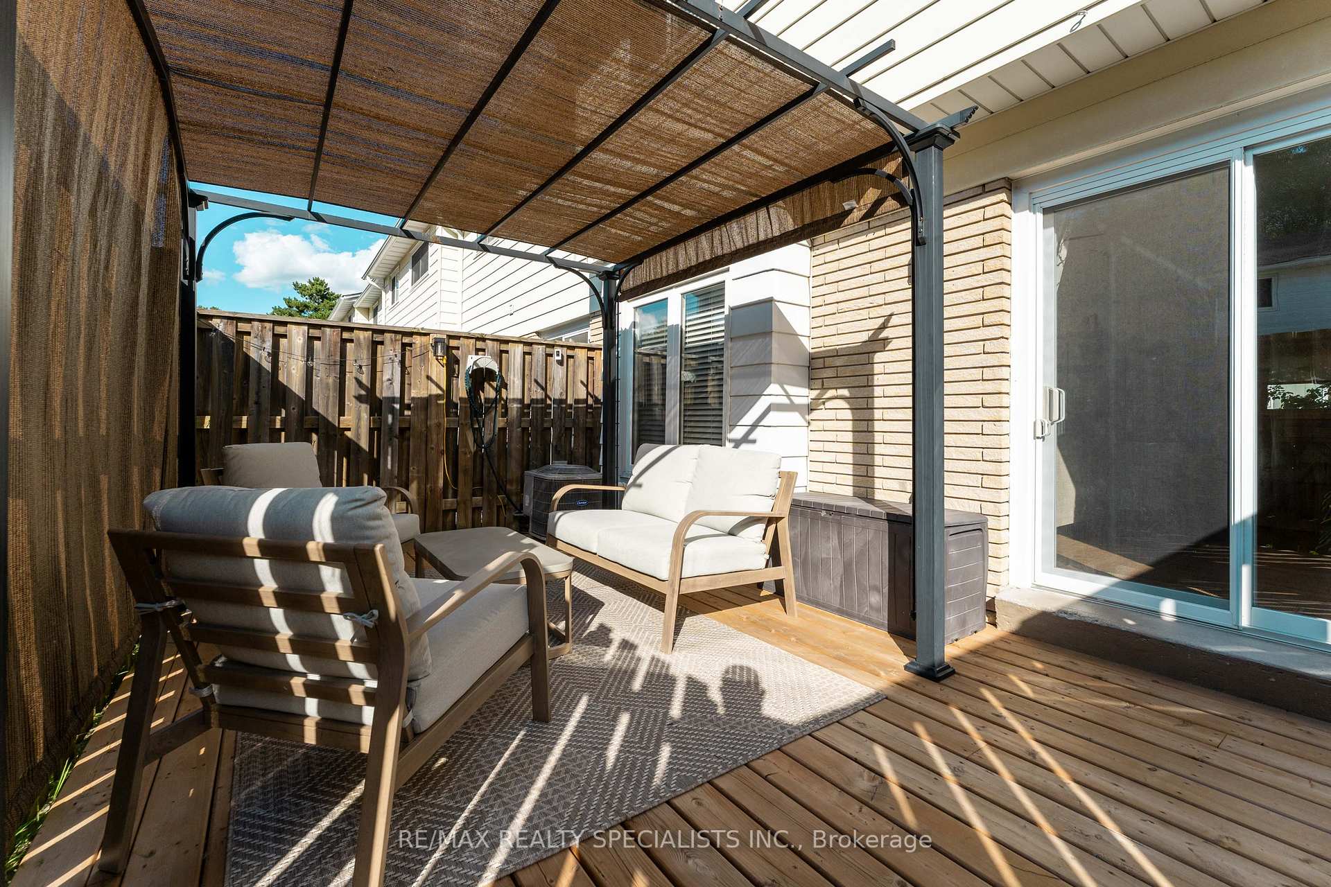 Photo 35 of Unit 3, 2230 Upper Middle Road, Burlington, Brant Hills — HOMEH