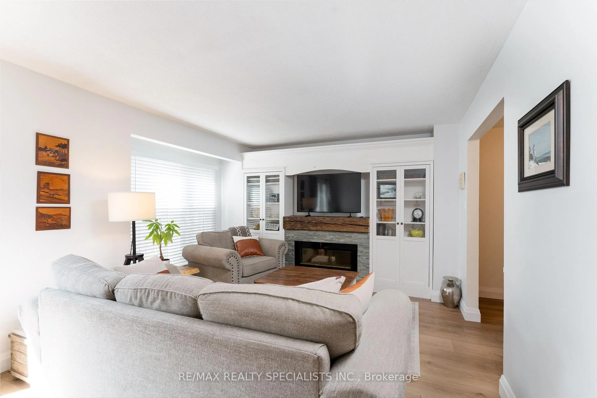 Photo 14 of Unit 3, 2230 Upper Middle Road, Burlington, Brant Hills — HOMEH