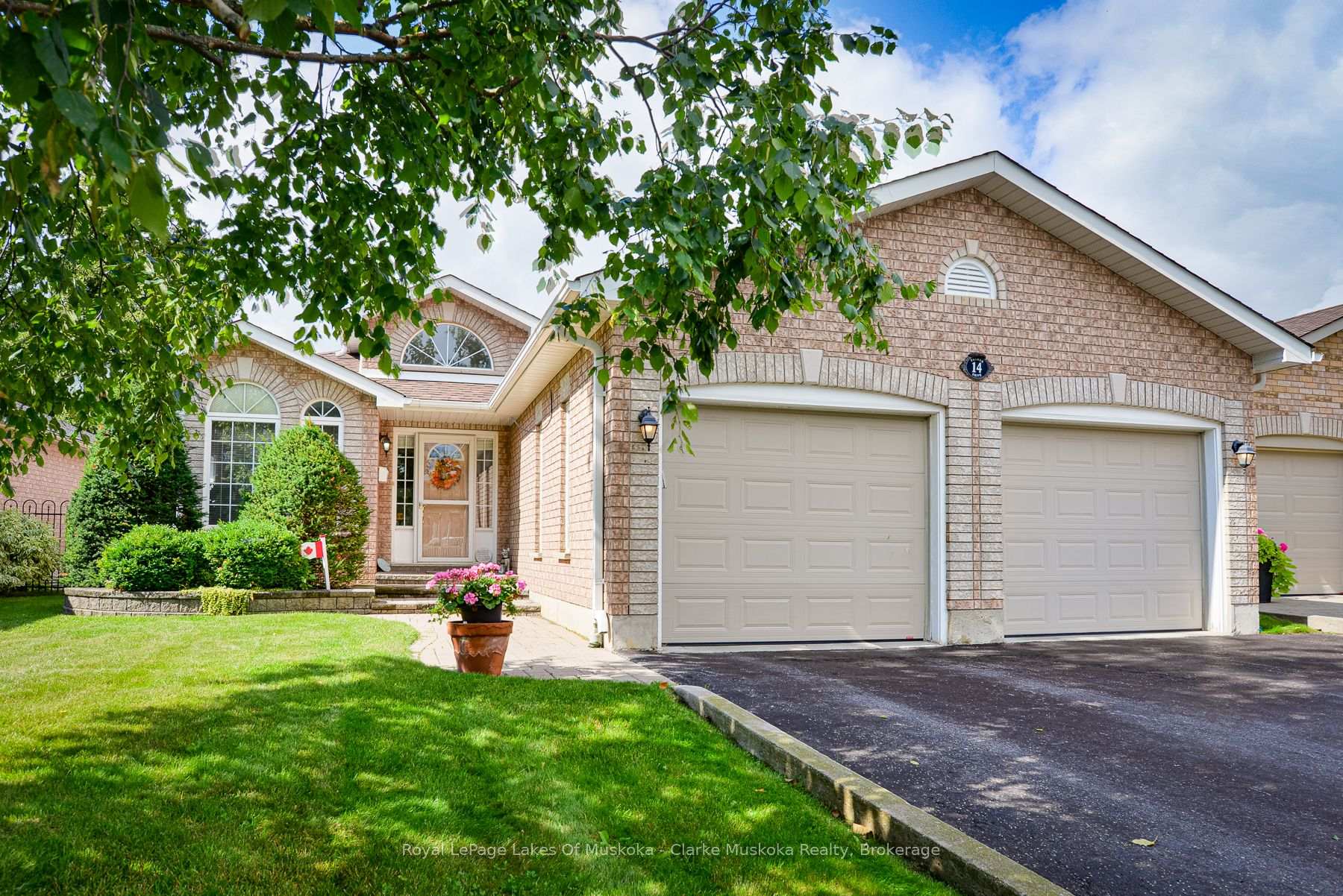 Photo 1 of 14 Palmer Drive, Barrie, East Bayfield — HOMEH