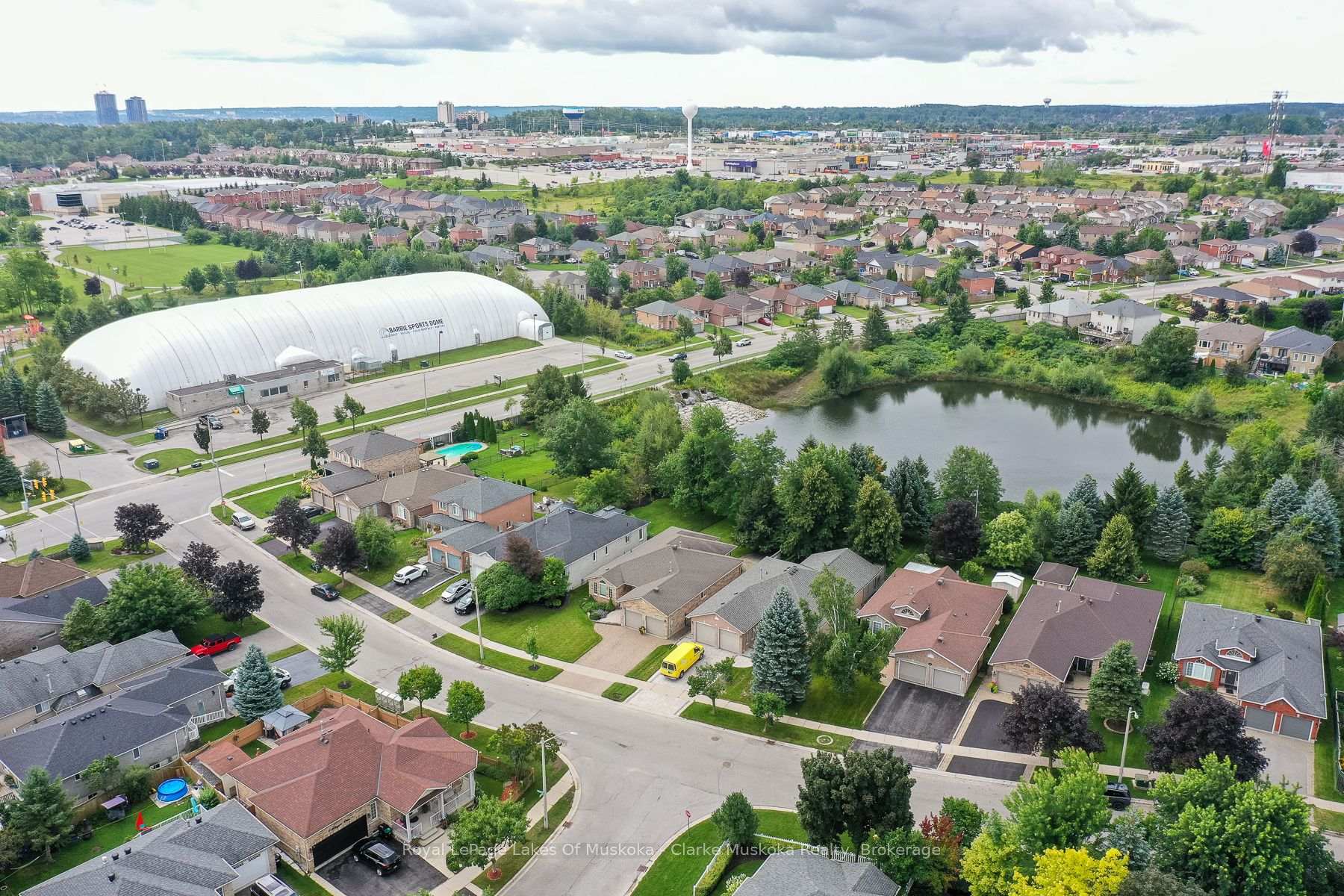 Photo 3 of 14 Palmer Drive, Barrie, East Bayfield — HOMEH