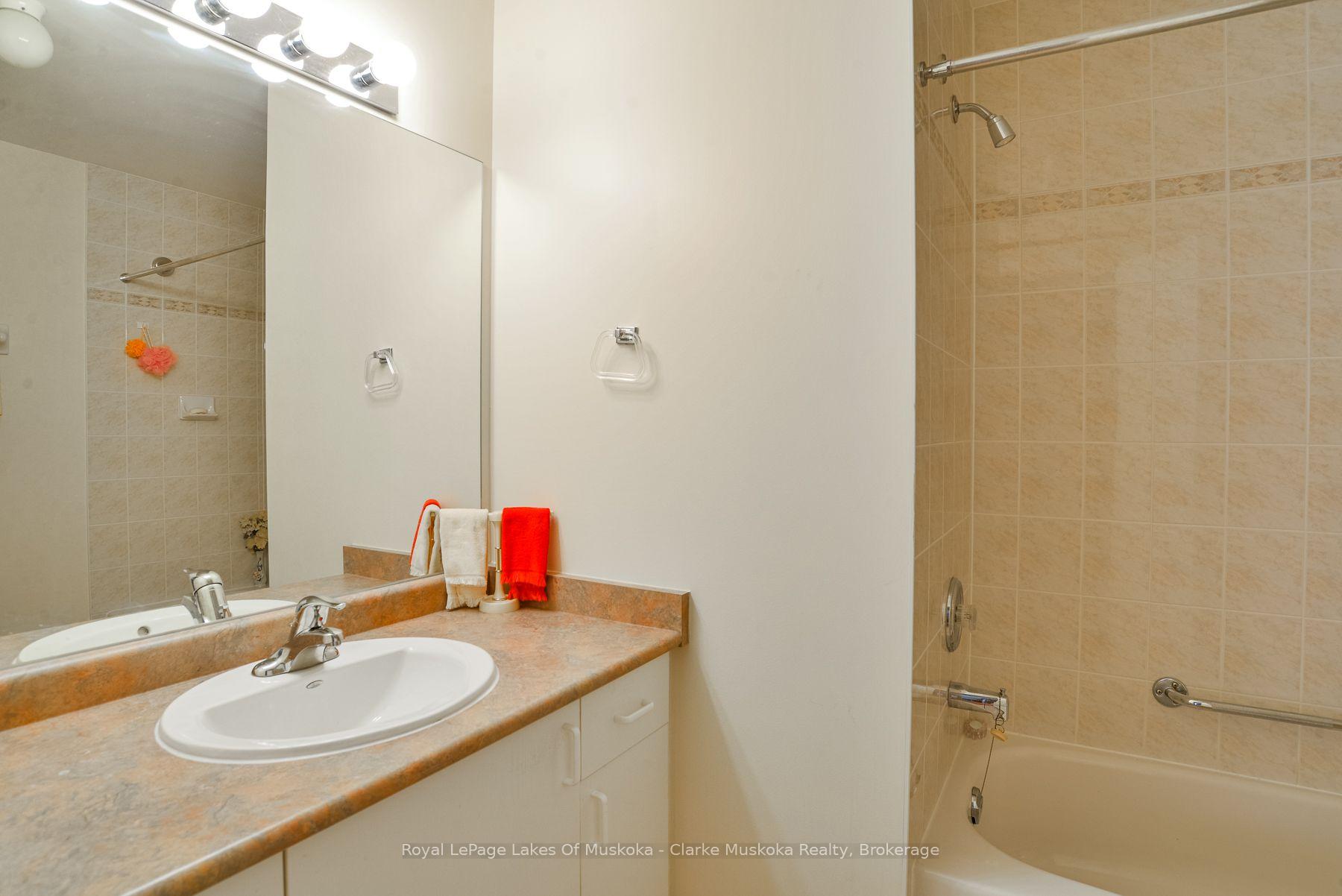 Photo 24 of 14 Palmer Drive, Barrie, East Bayfield — HOMEH