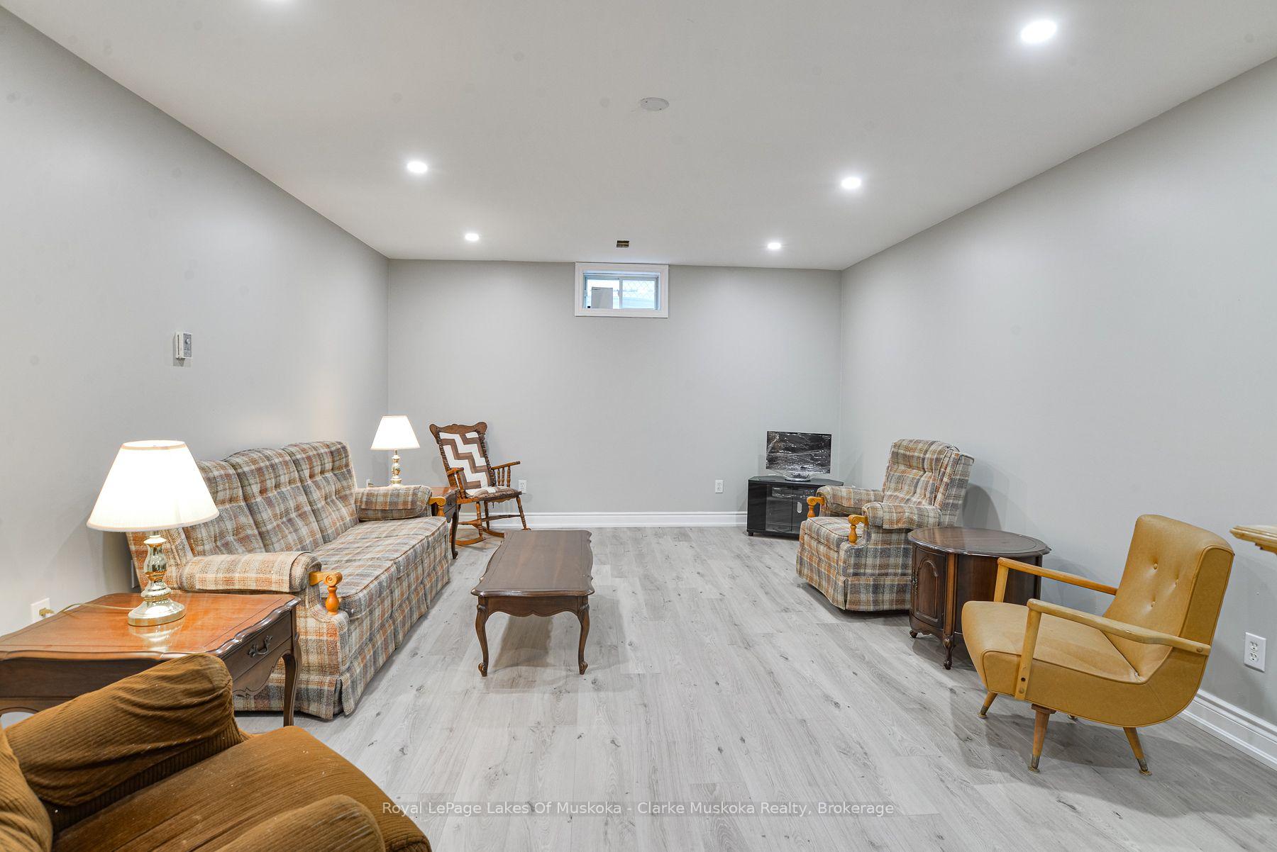 Photo 26 of 14 Palmer Drive, Barrie, East Bayfield — HOMEH