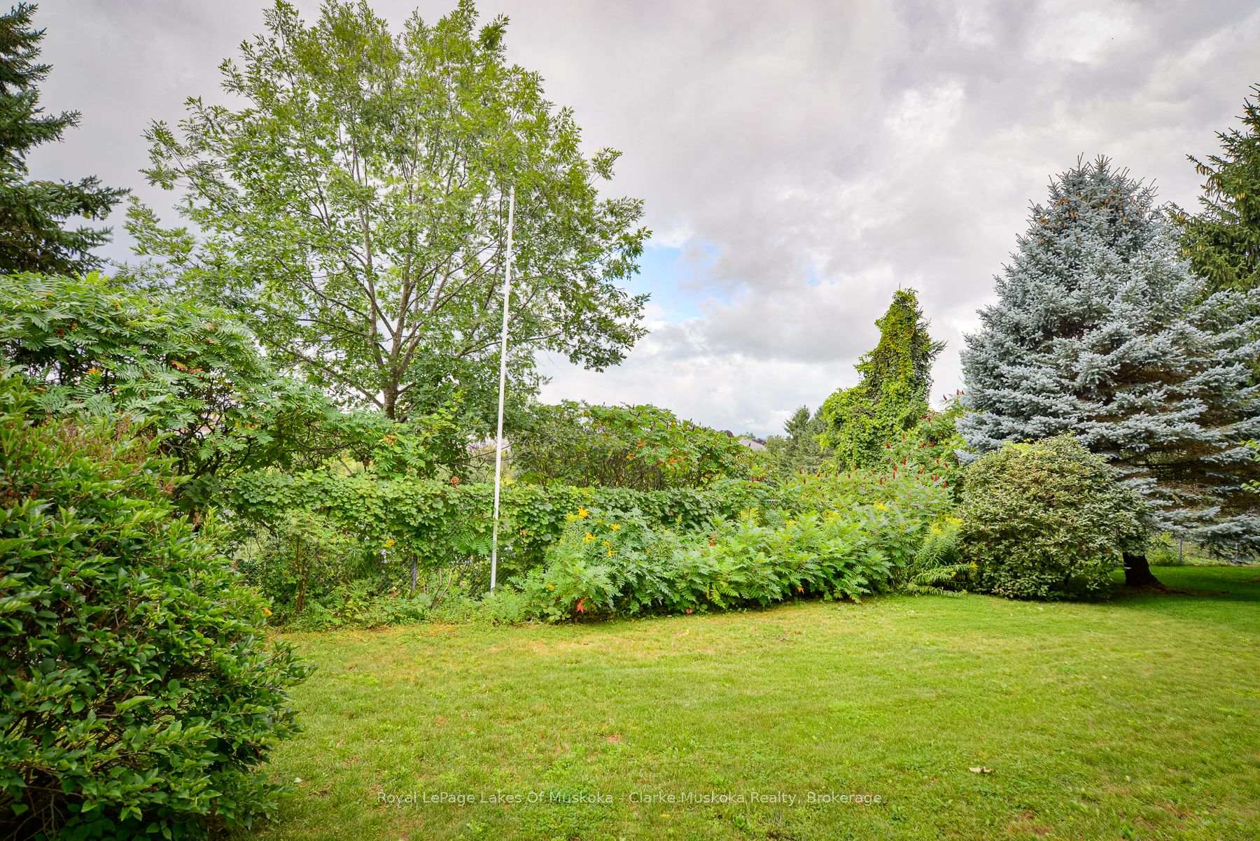 Photo 38 of 14 Palmer Drive, Barrie, East Bayfield — HOMEH