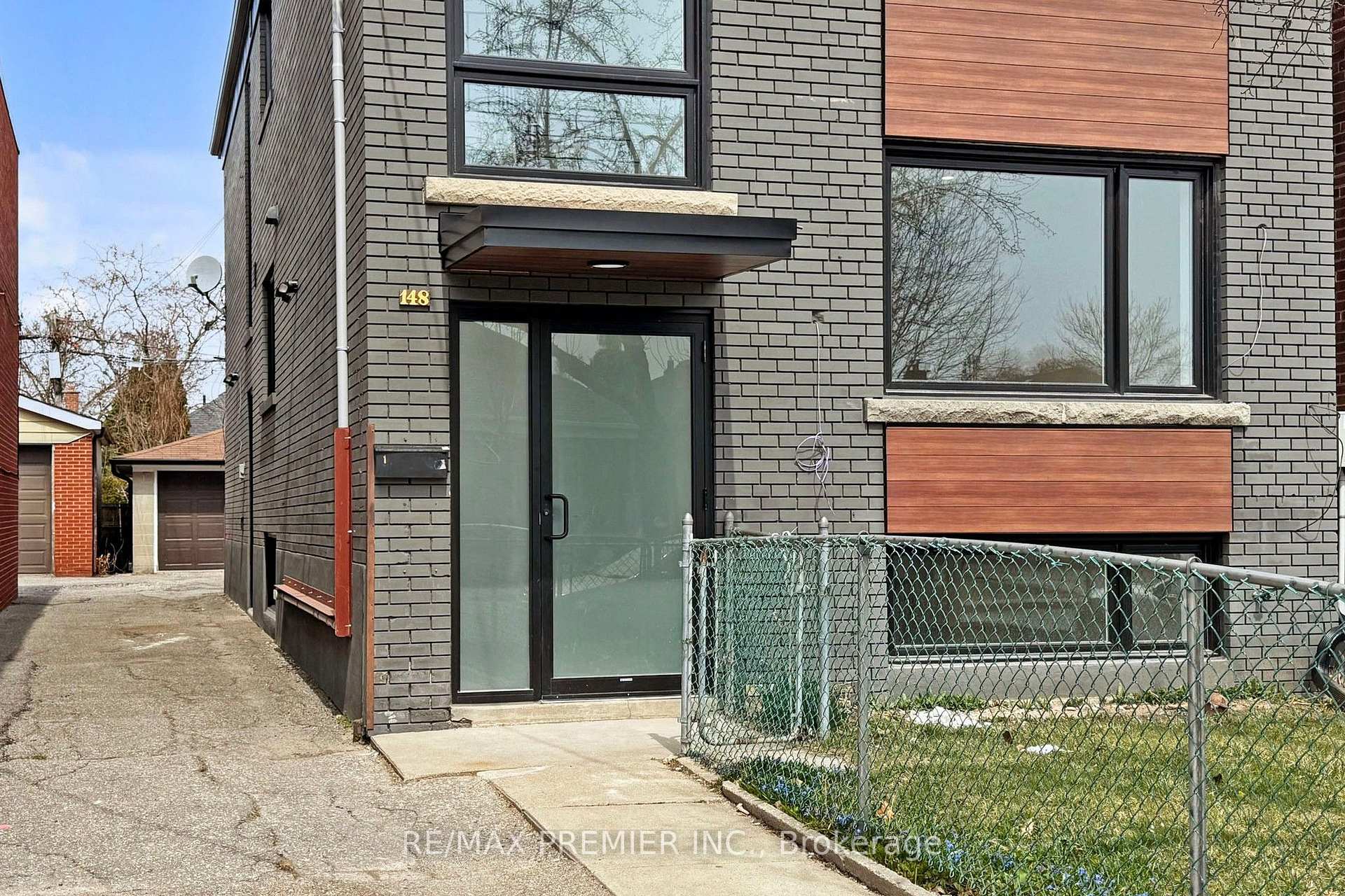Photo 1 of Unit 1, 148 Lambton Avenue, Toronto, Rockcliffe-Smythe — HOMEH