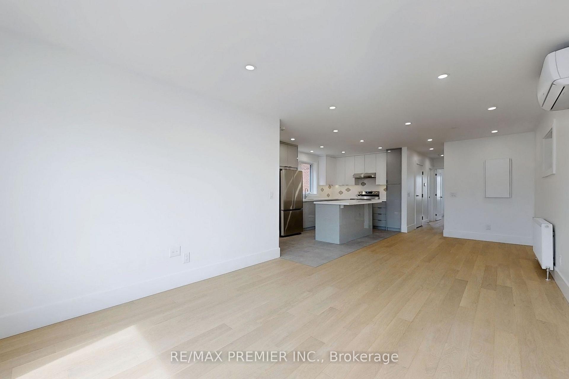 Photo 3 of Unit 1, 148 Lambton Avenue, Toronto, Rockcliffe-Smythe — HOMEH