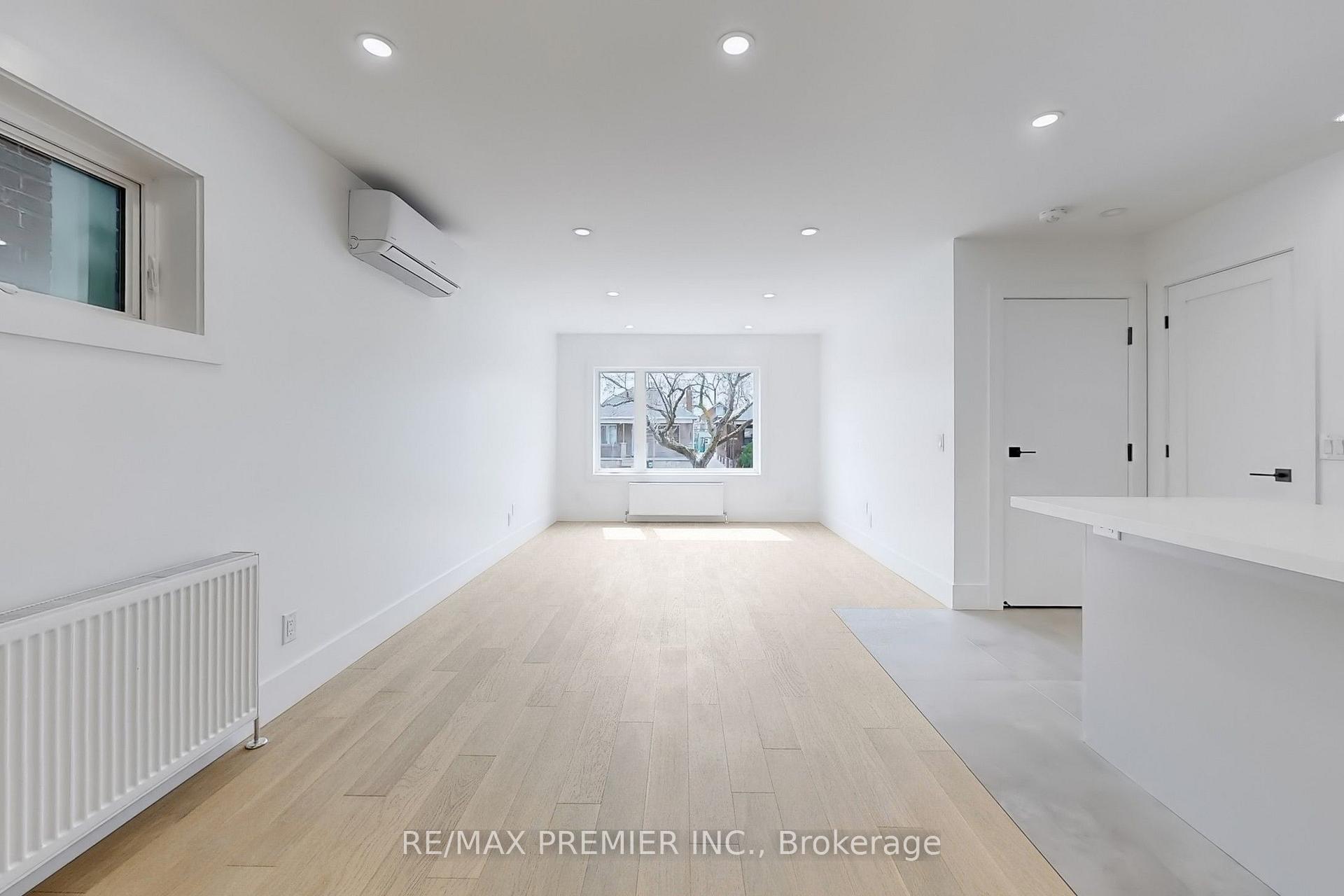 Photo 4 of Unit 1, 148 Lambton Avenue, Toronto, Rockcliffe-Smythe — HOMEH