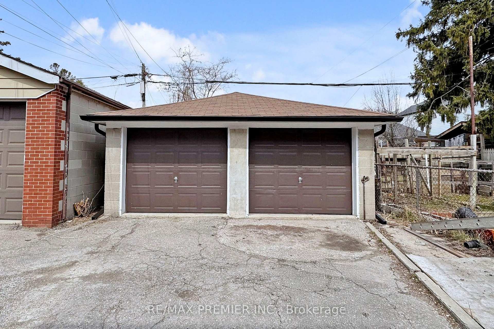 Photo 18 of Unit 1, 148 Lambton Avenue, Toronto, Rockcliffe-Smythe — HOMEH