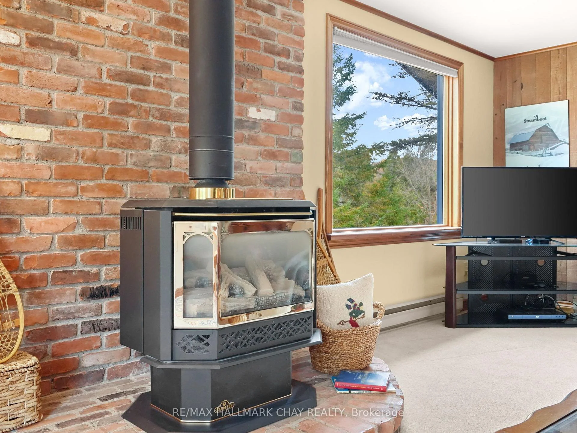 Photo 20 of 61 Pine River Crescent, Mulmur, Rural Mulmur — HOMEH