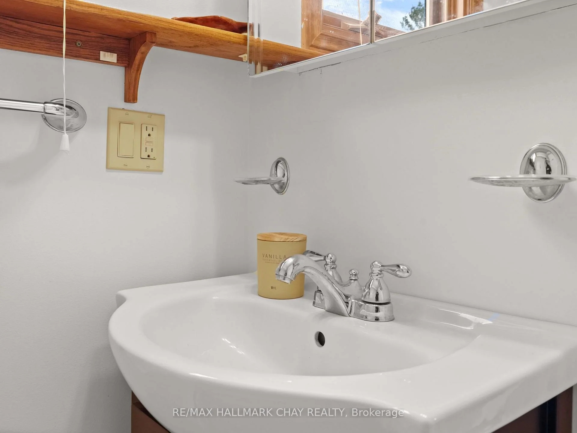 Photo 25 of 61 Pine River Crescent, Mulmur, Rural Mulmur — HOMEH