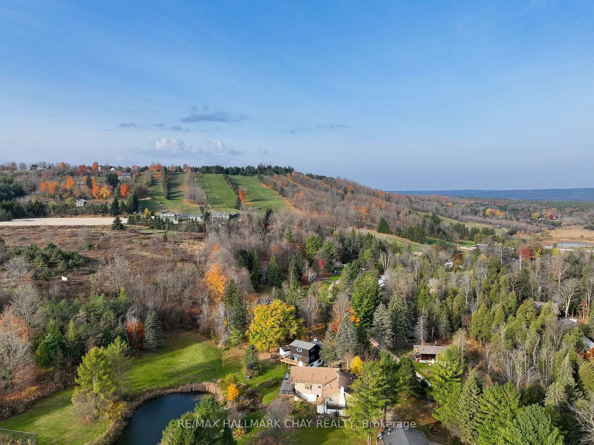 Photo 36 of 61 Pine River Crescent, Mulmur, Rural Mulmur — HOMEH