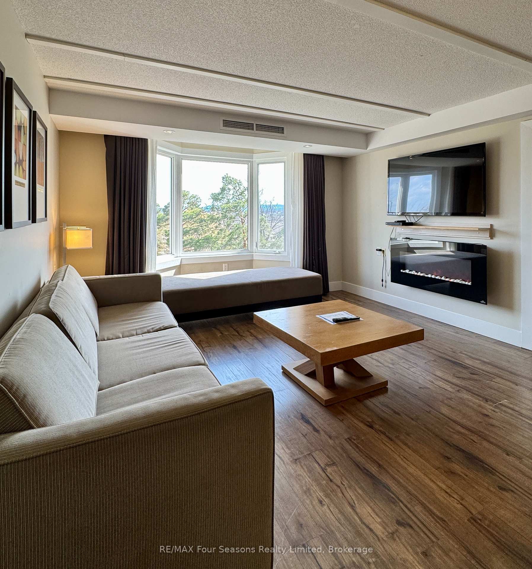 Photo 13 of Unit 5209, 9 Harbour Street E, Collingwood — HOMEH