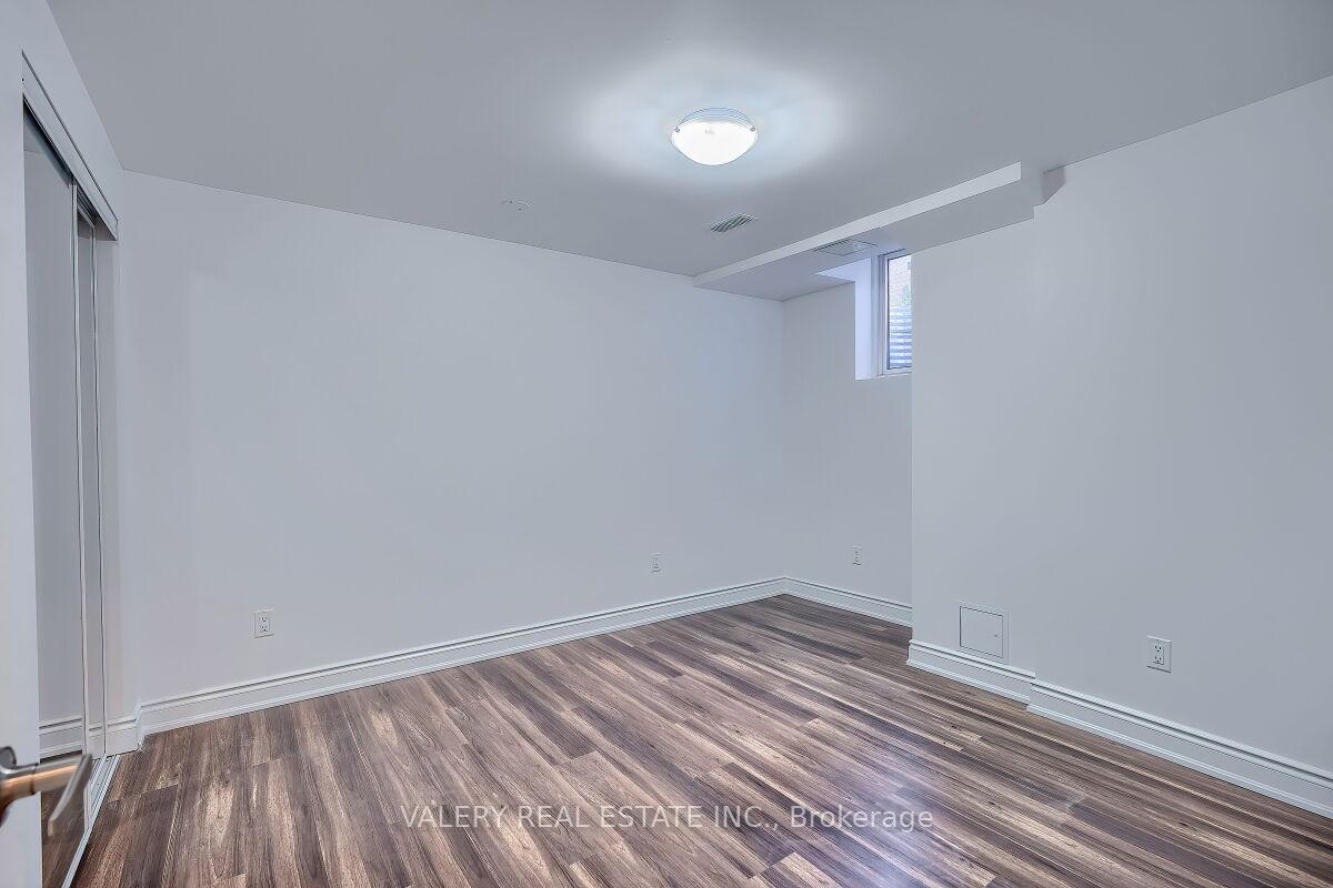 Photo 21 of 6891 Hickling Crescent E, Mississauga, Lisgar — HOMEH