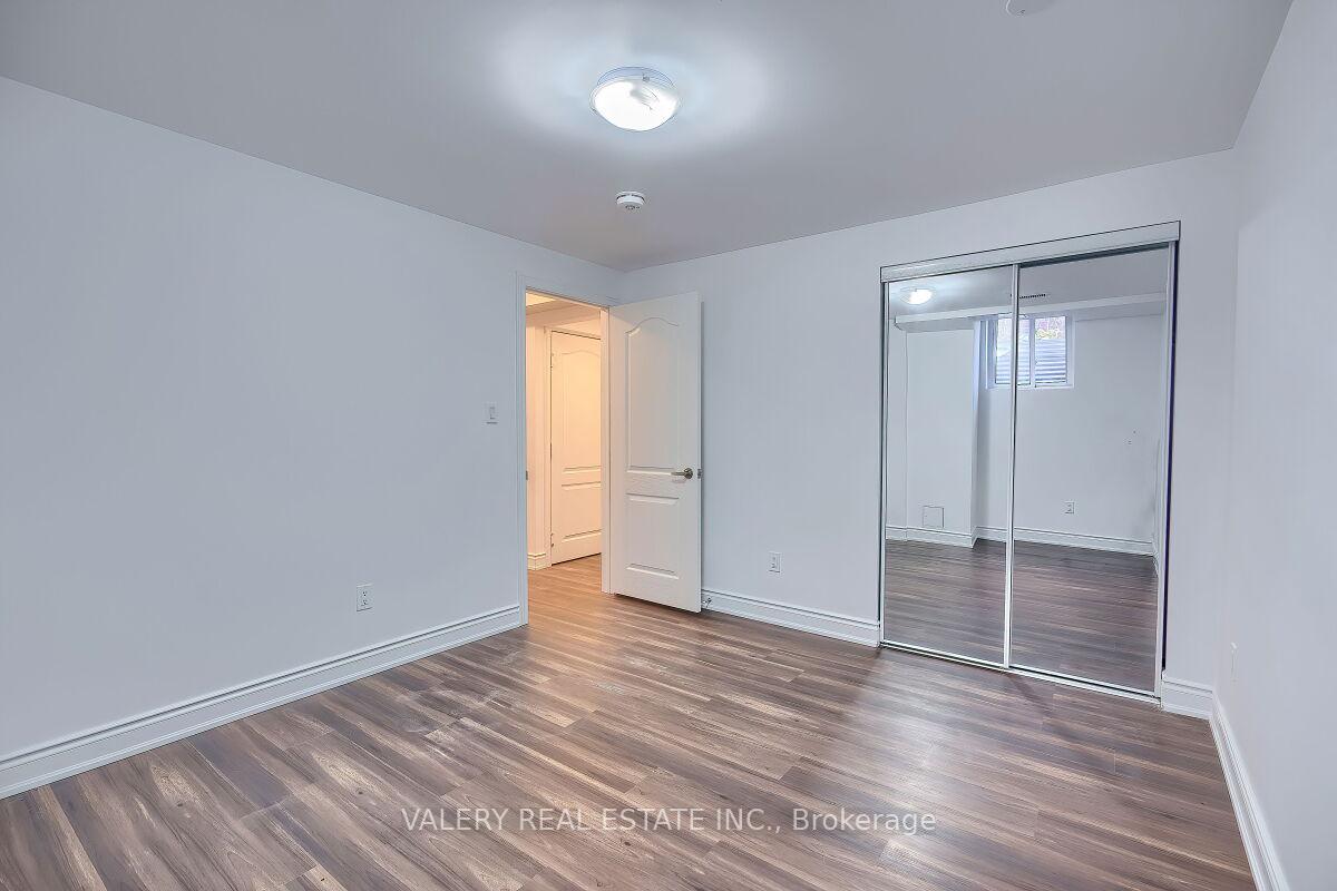 Photo 23 of 6891 Hickling Crescent E, Mississauga, Lisgar — HOMEH