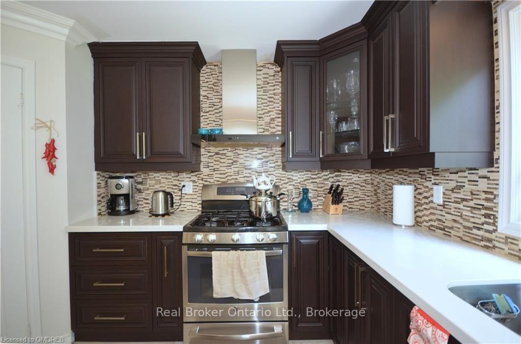 Photo 7 of 1609 Pilgrims Way, Oakville, Glen Abbey — HOMEH