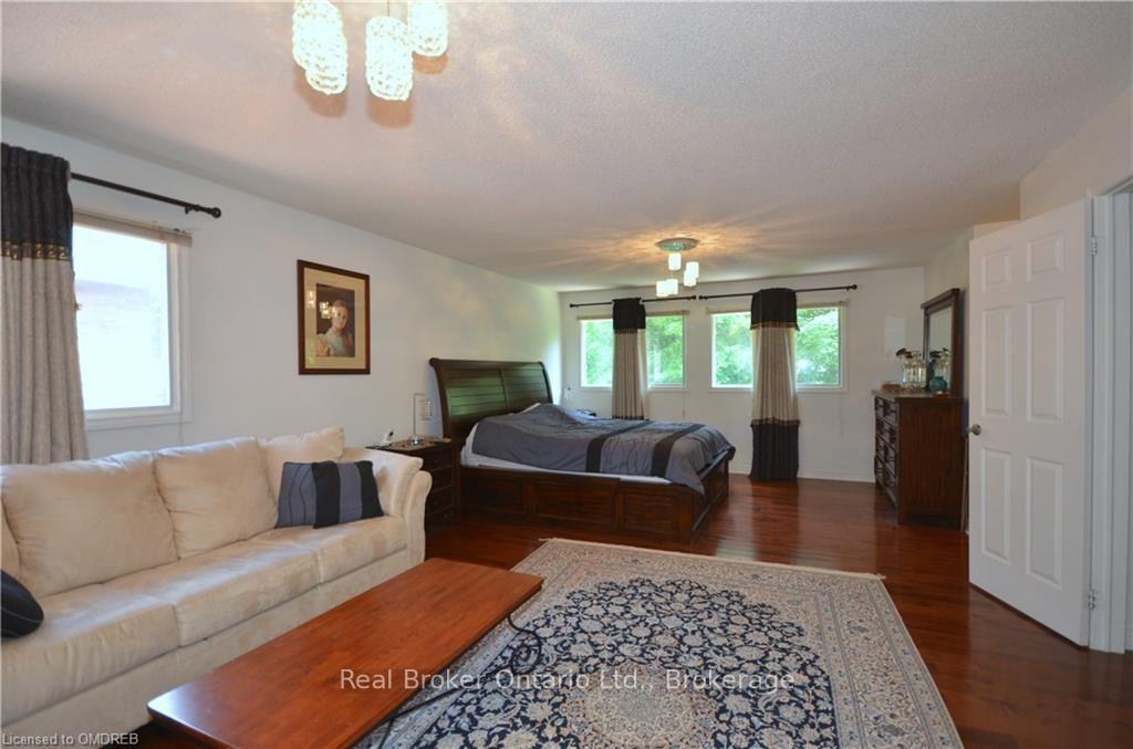 Photo 17 of 1609 Pilgrims Way, Oakville, Glen Abbey — HOMEH