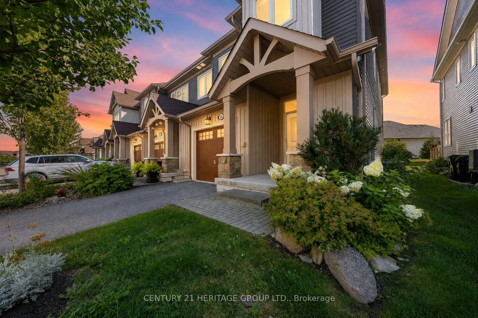 Photo 3 of 38 Lett Avenue, Collingwood — HOMEH