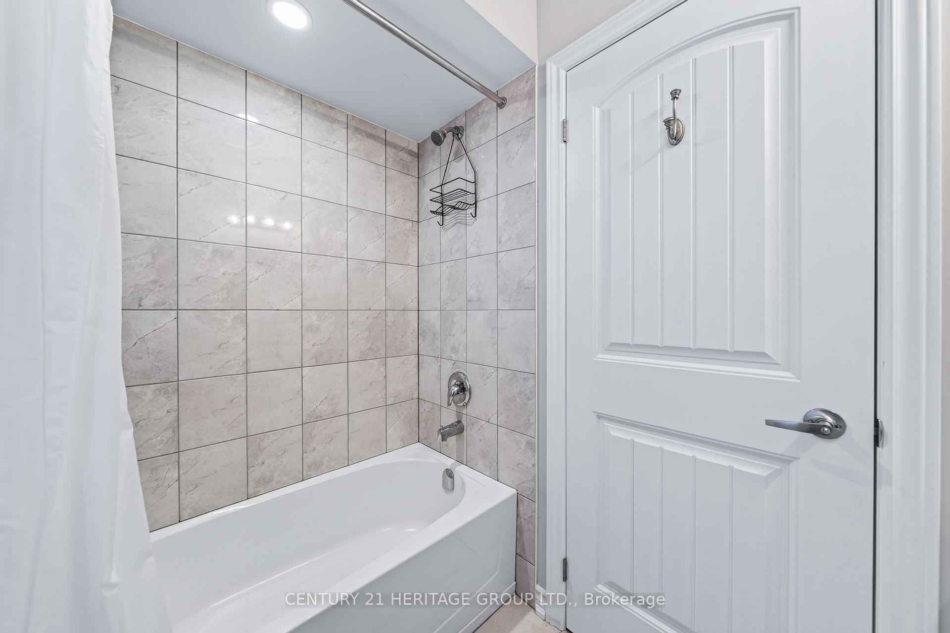 Photo 30 of 38 Lett Avenue, Collingwood — HOMEH