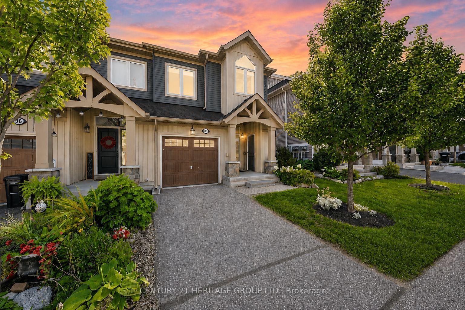 Photo 2 of 38 Lett Avenue, Collingwood — HOMEH