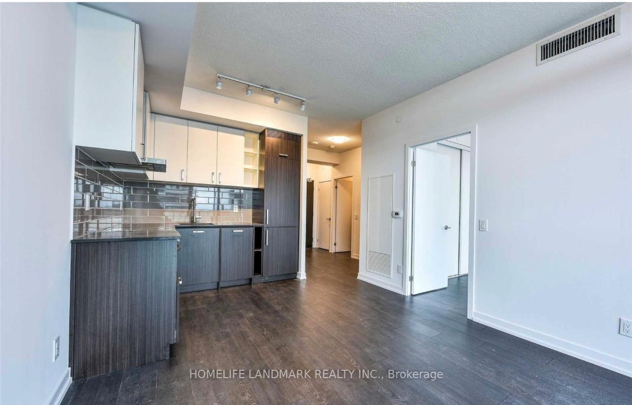 Photo 4 of Unit 2703, 125 Redpath Avenue, Toronto, Mount Pleasant West — HOMEH