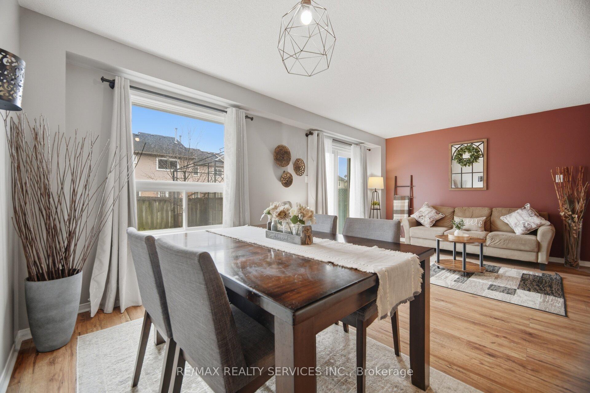 Photo 7 of 59 Fry Crescent, Clarington, Bowmanville — HOMEH