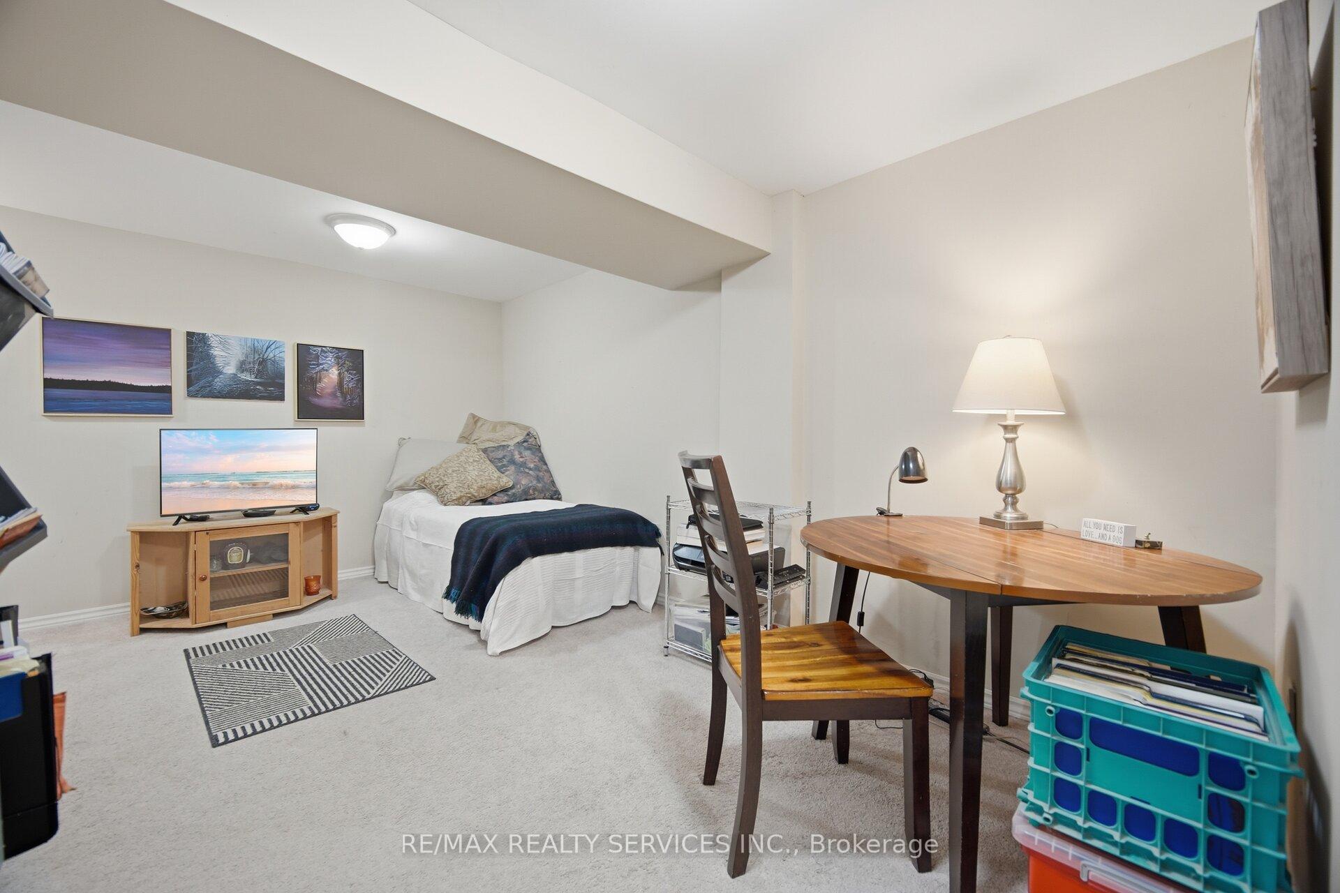 Photo 16 of 59 Fry Crescent, Clarington, Bowmanville — HOMEH