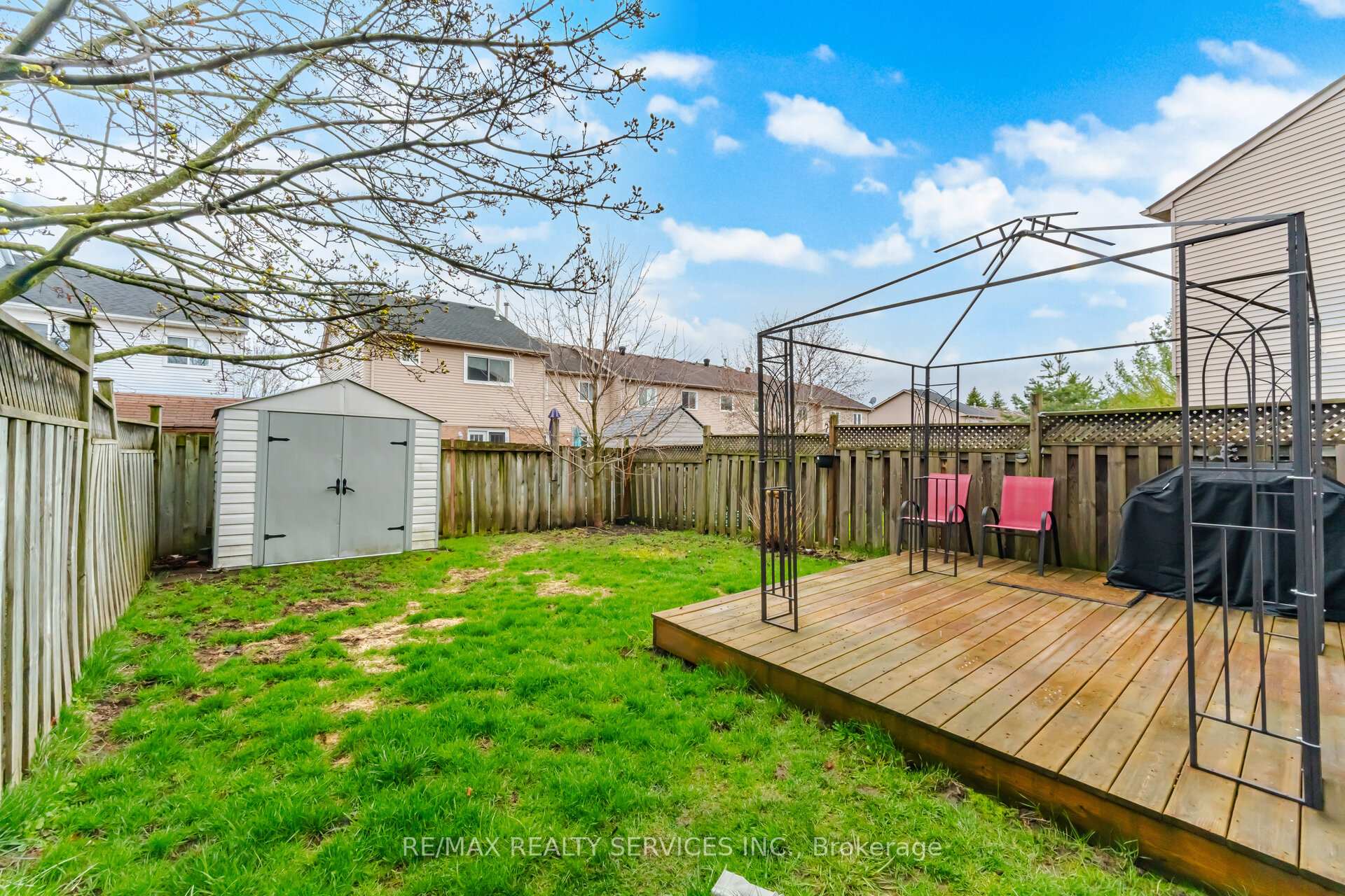 Photo 19 of 59 Fry Crescent, Clarington, Bowmanville — HOMEH