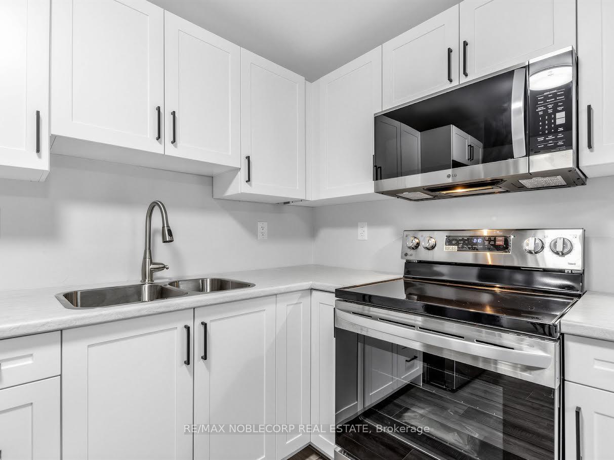 Photo 11 of Unit Lower, 59 Scott Crescent, Barrie, Letitia Heights — HOMEH