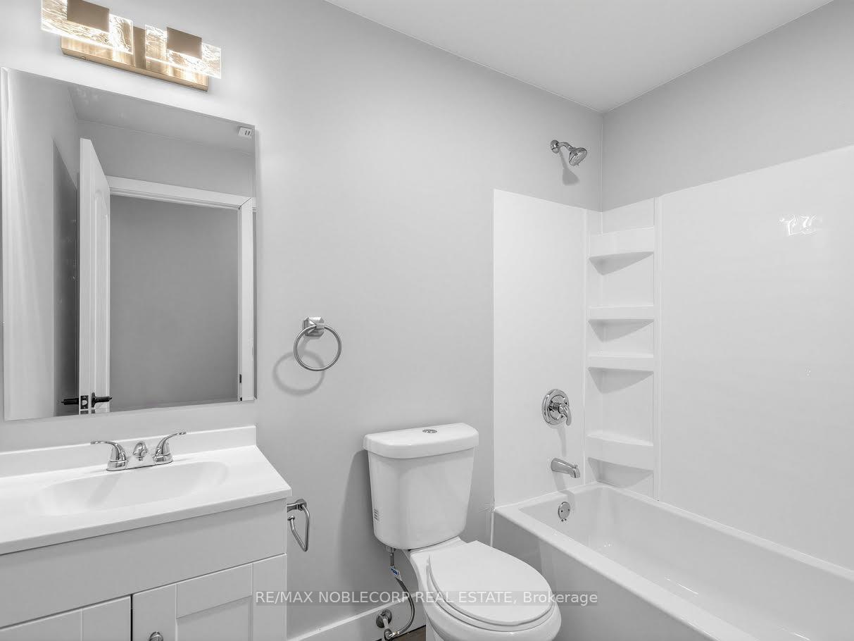 Photo 15 of Unit Lower, 59 Scott Crescent, Barrie, Letitia Heights — HOMEH