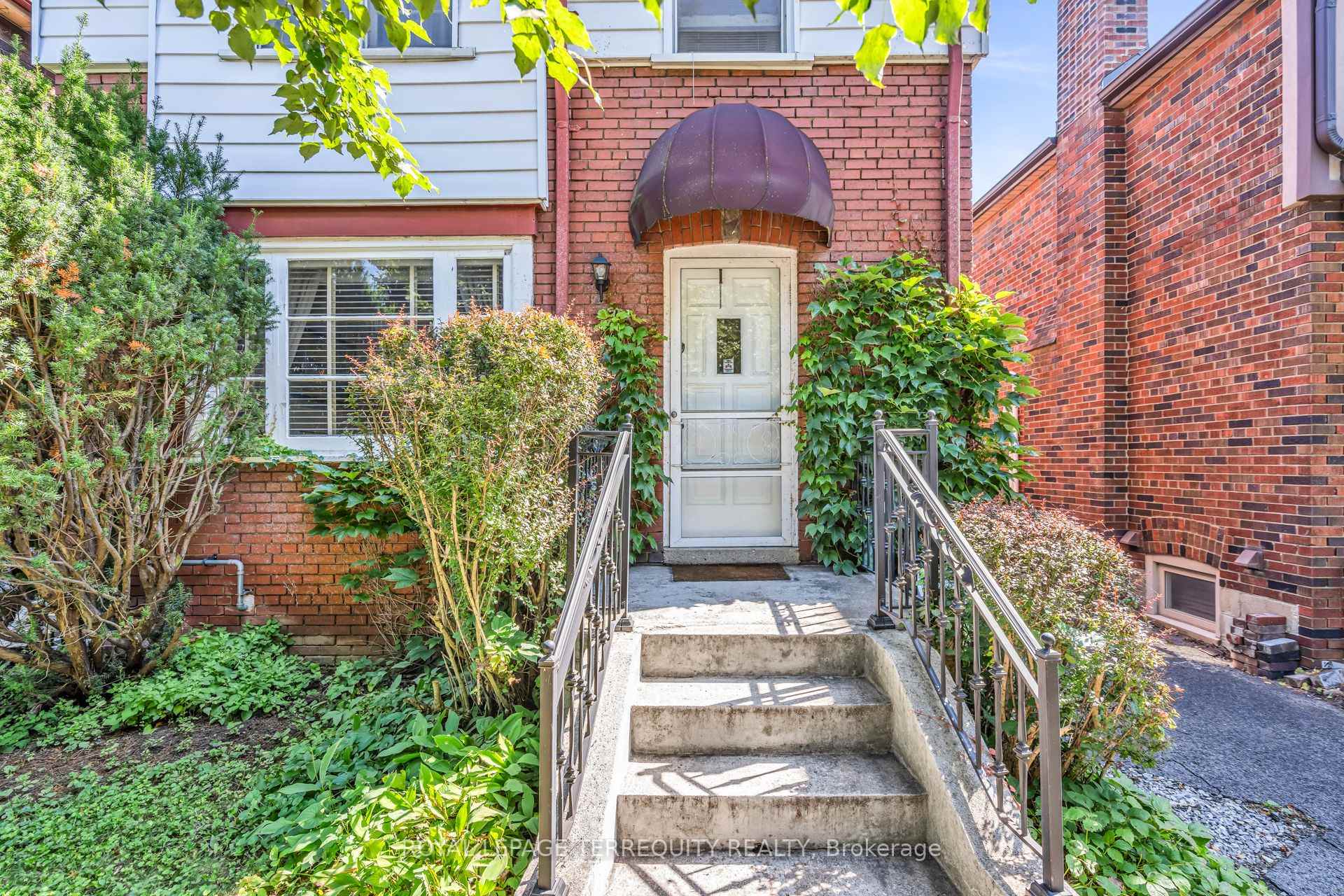 Photo 2 of 391 Sutherland Drive, Toronto, Leaside — HOMEH